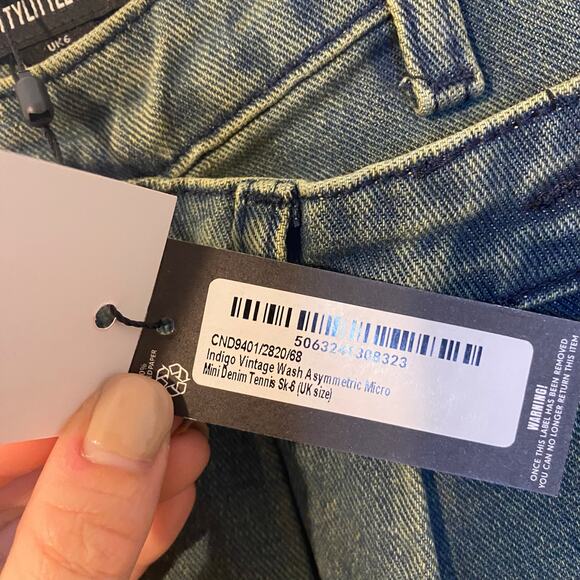 PrettyLittleThing Indigo Vintage Wash Asymmetric Micro Mini Denim Tennis Skirt 2 - Picture 5 of 10